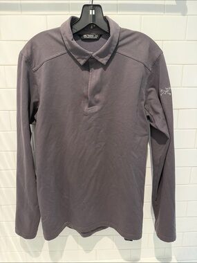 Arc'teryx Men's Long-Sleeve Polo in Charcoal